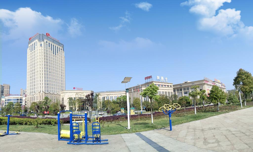 Ramada Yiyang Taojiang Hotel Exterior foto