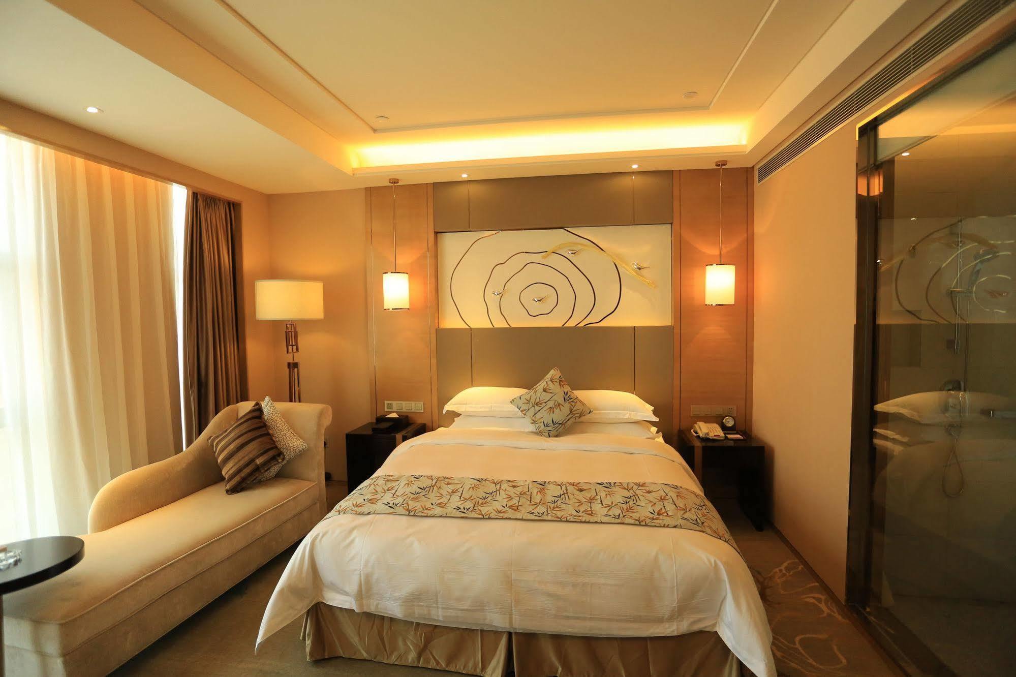 Ramada Yiyang Taojiang Hotel Exterior foto